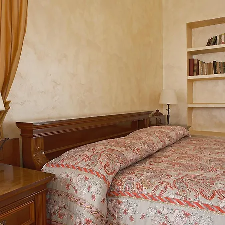 Bed and Breakfast Conte Spencer Caserta Vecchia Exterior foto